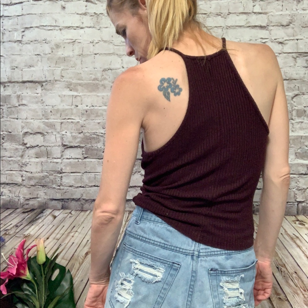 ‼️Brandy Melville Ribbed Cropped tank ‼️ - Picture 2 of 8